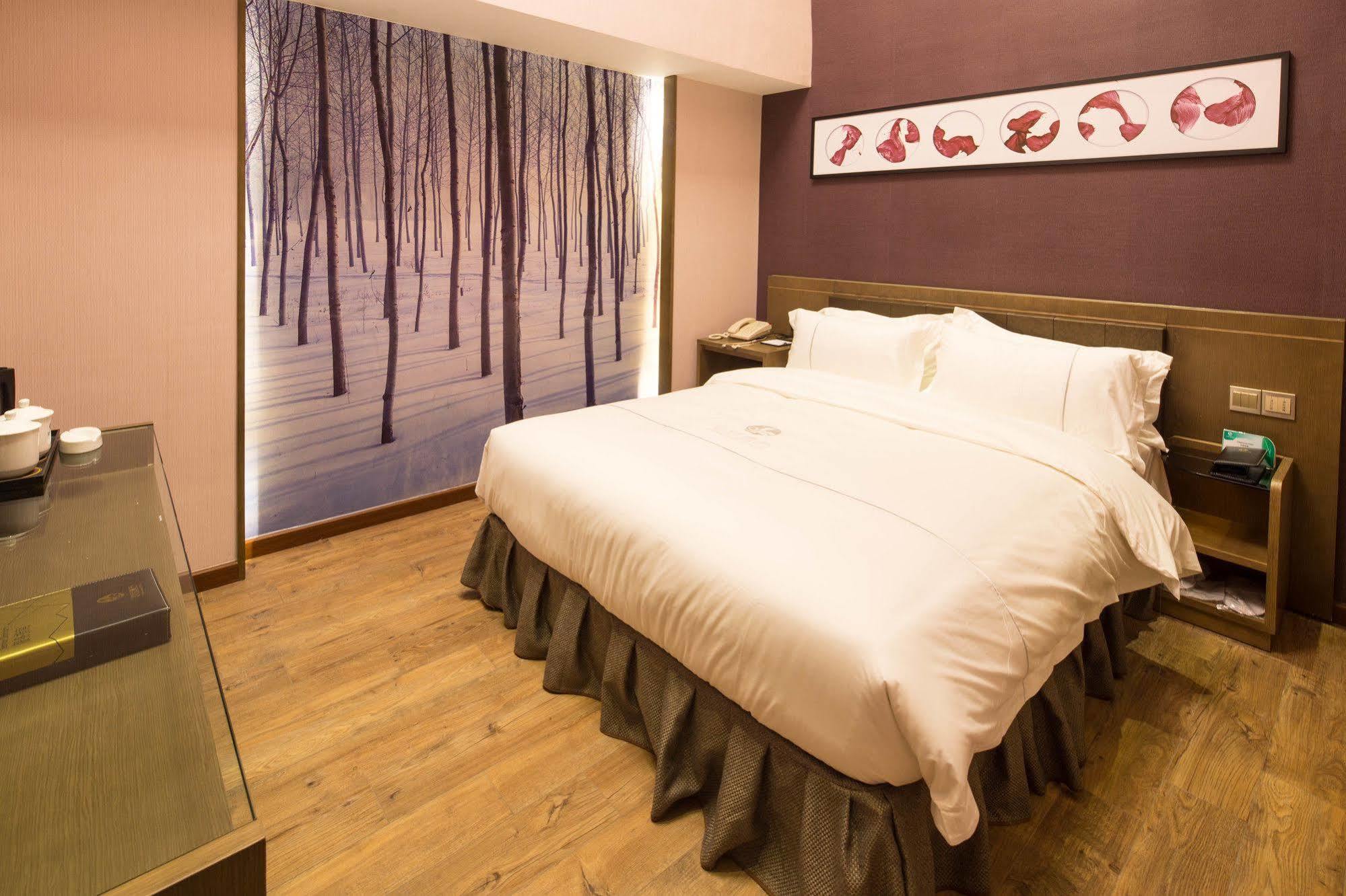 Lnsail Hotel Shenzhen Luohu Port Railway Station Exterior photo