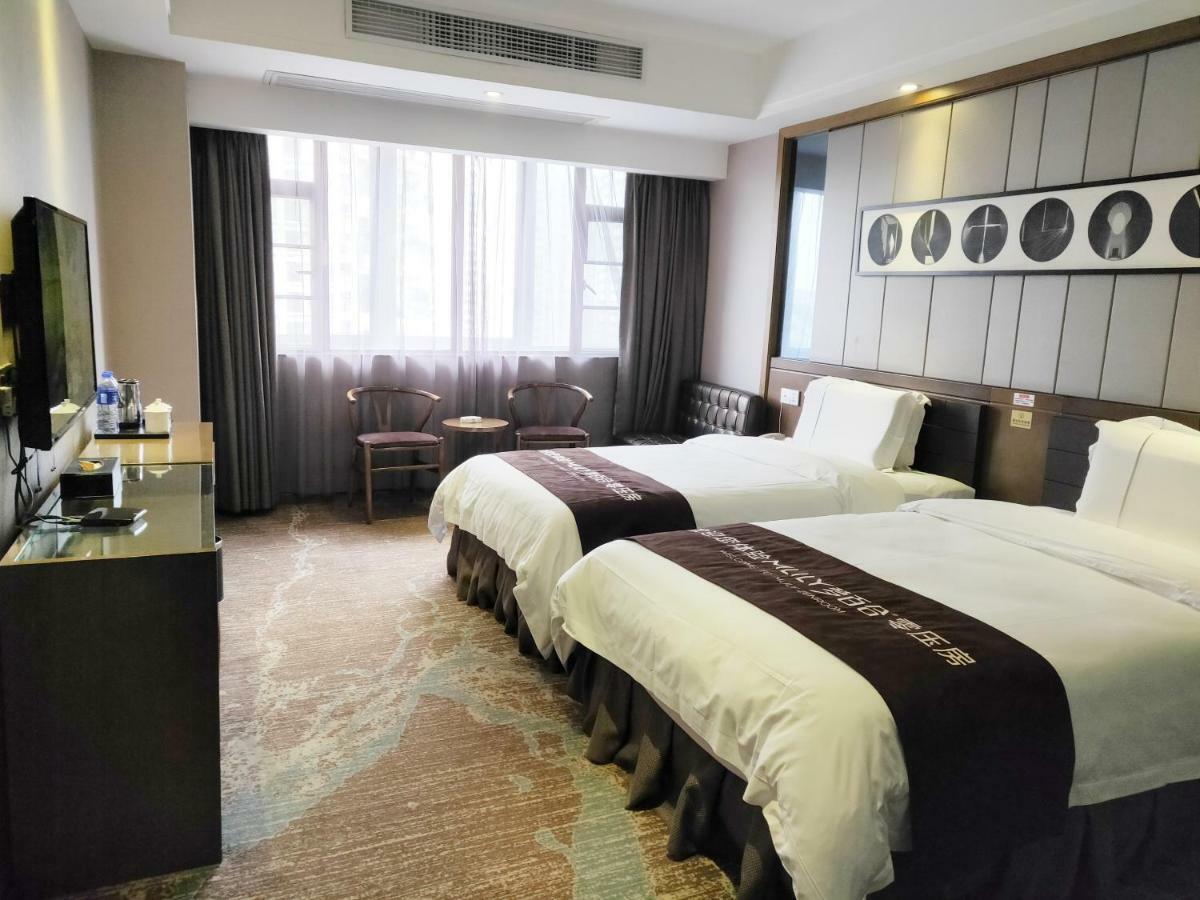 Lnsail Hotel Shenzhen Luohu Port Railway Station Exterior photo